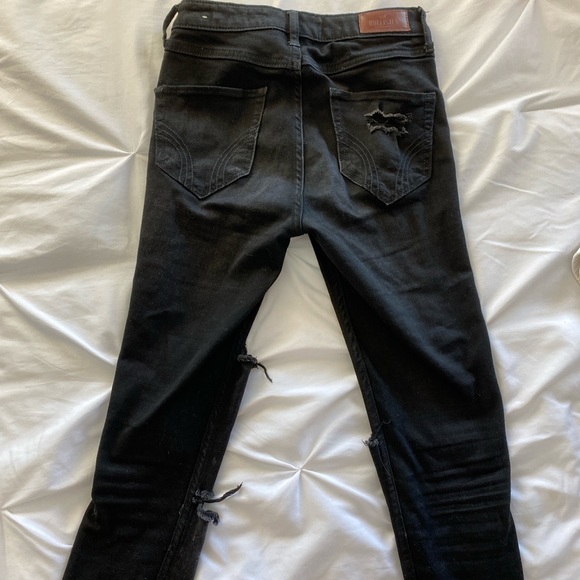 •black ripped jeans - Picture 3 of 4